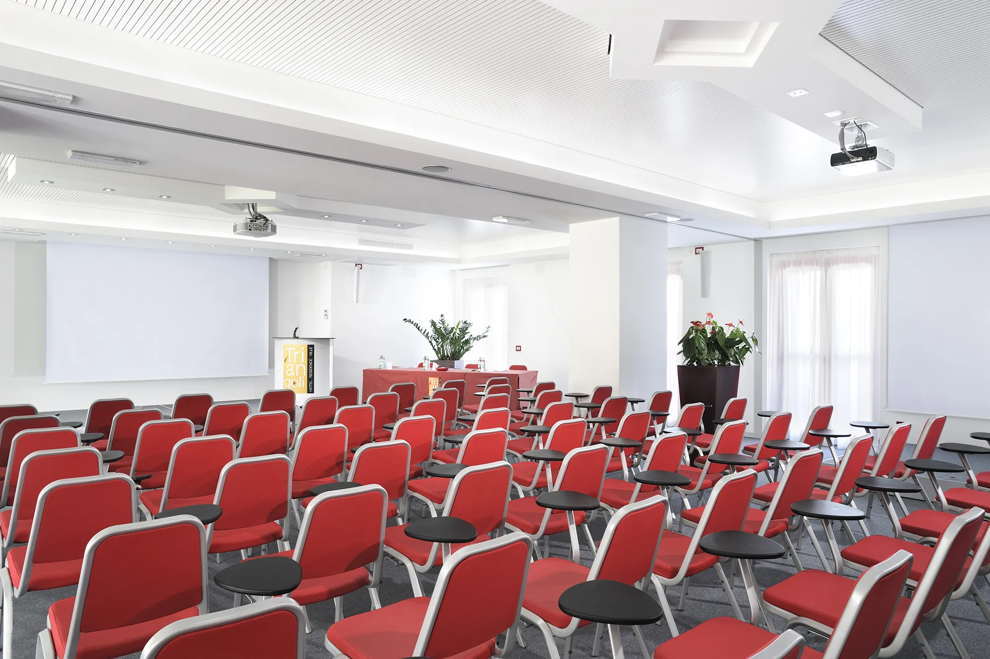 Discover the Meeting area of the 4-star Hotel I Triangoli in Rome